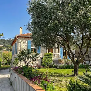  Bed & Breakfast La Thebaide France
