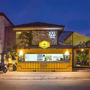 https://hostel-m-boutique-seminyak.hotelsseminyak.net